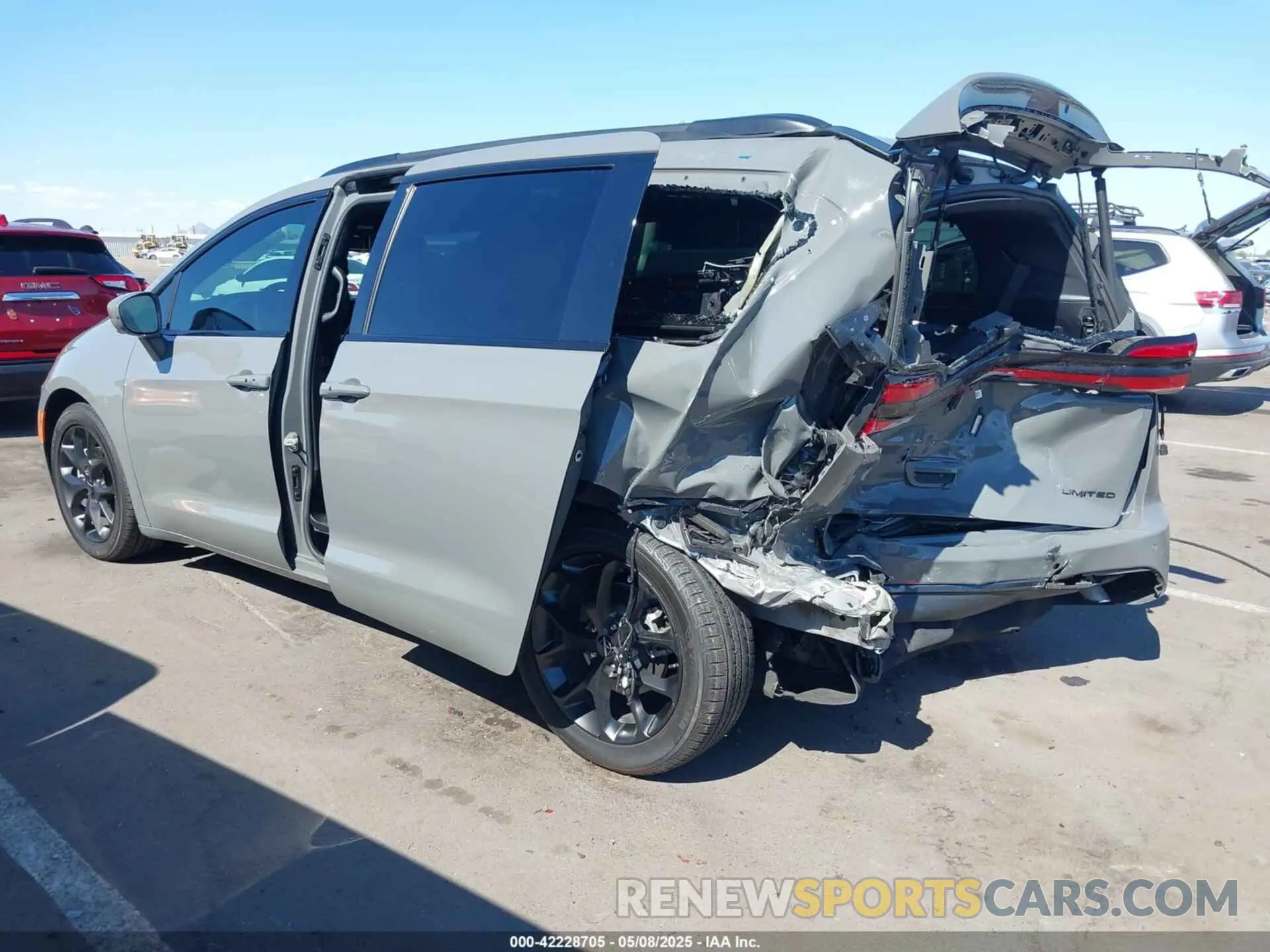 3 Photograph of a damaged car 2C4RC1GG0NR187714 CHRYSLER PACIFICA 2022