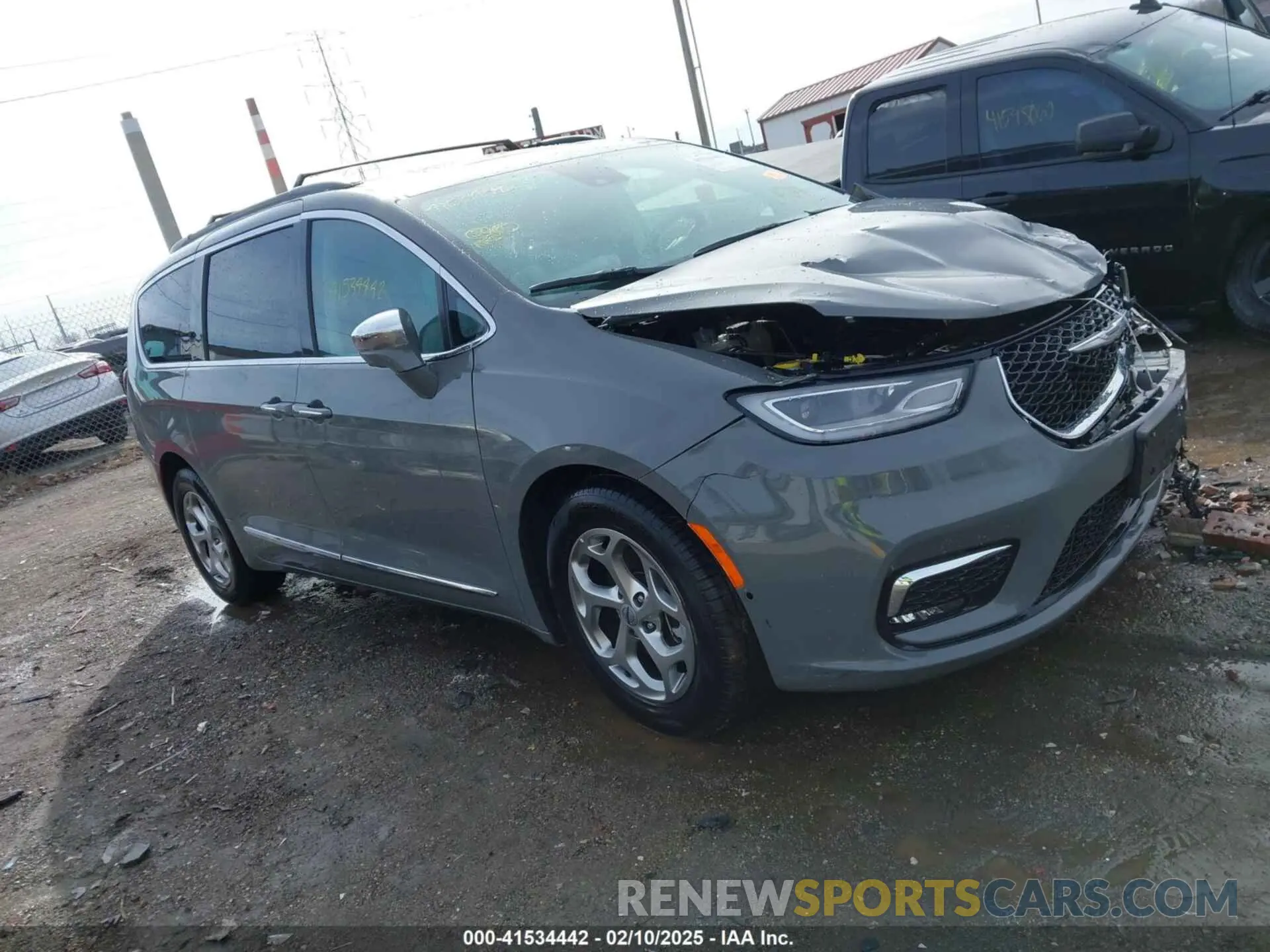 1 Photograph of a damaged car 2C4RC1GG5NR176000 CHRYSLER PACIFICA 2022