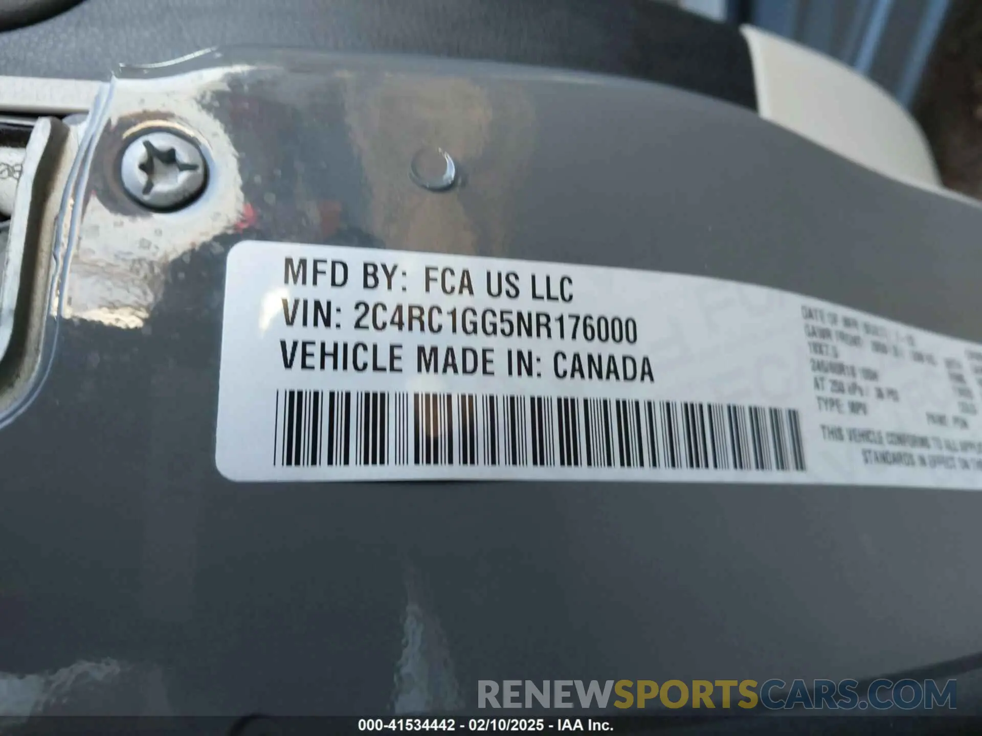 9 Photograph of a damaged car 2C4RC1GG5NR176000 CHRYSLER PACIFICA 2022
