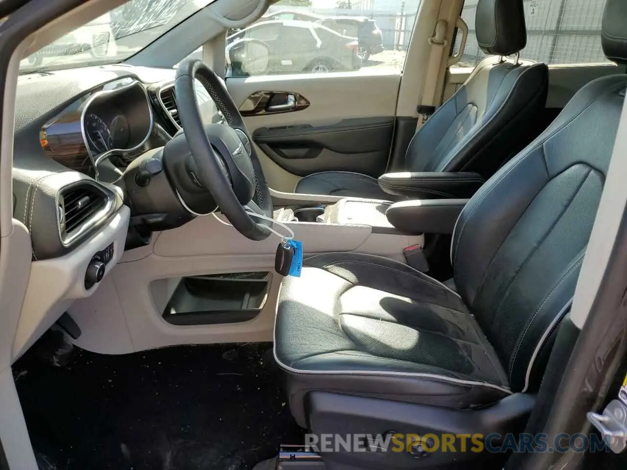 7 Фотография поврежденного автомобиля 2C4RC1GGXNR215860 CHRYSLER PACIFICA 2022