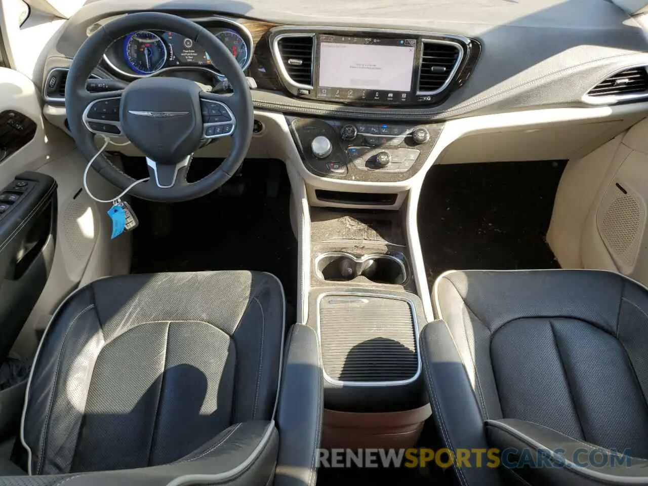 8 Фотография поврежденного автомобиля 2C4RC1GGXNR215860 CHRYSLER PACIFICA 2022