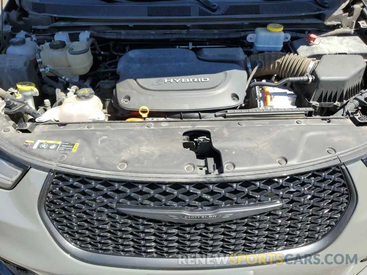 11 Photograph of a damaged car 2C4RC1L71NR134672 CHRYSLER PACIFICA 2022
