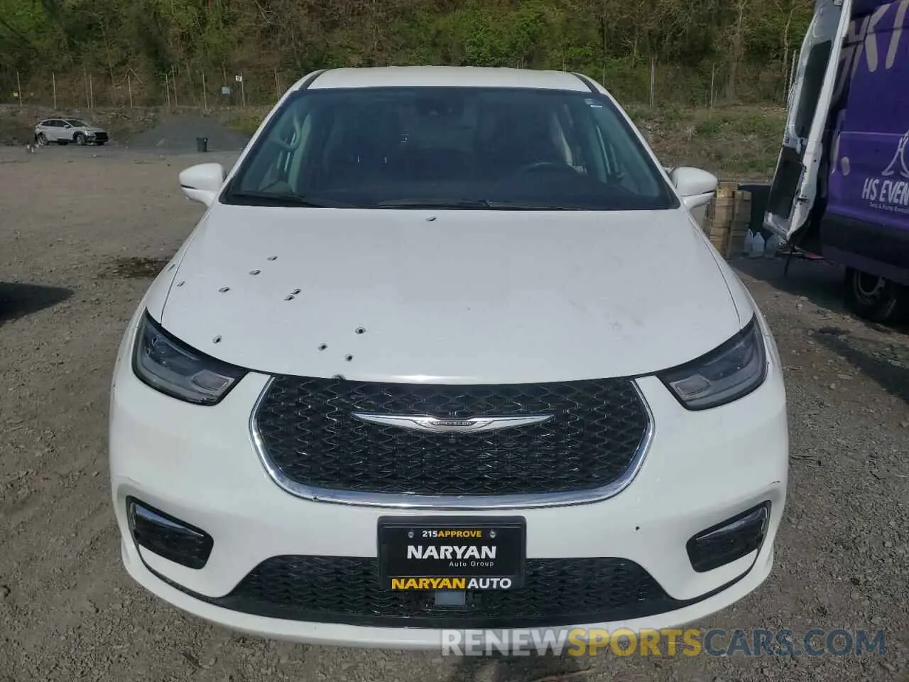 5 Photograph of a damaged car 2C4RC1L75NR121343 CHRYSLER PACIFICA 2022