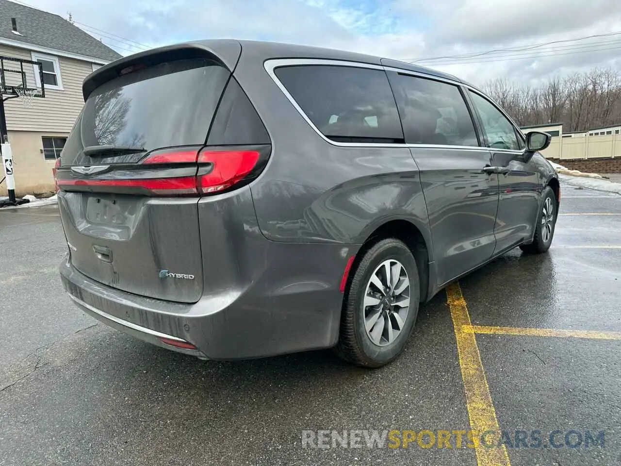 3 Фотография поврежденного автомобиля 2C4RC1L75NR139518 CHRYSLER PACIFICA 2022