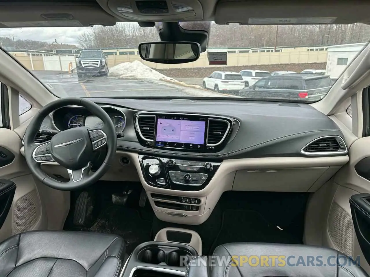 6 Фотография поврежденного автомобиля 2C4RC1L75NR139518 CHRYSLER PACIFICA 2022