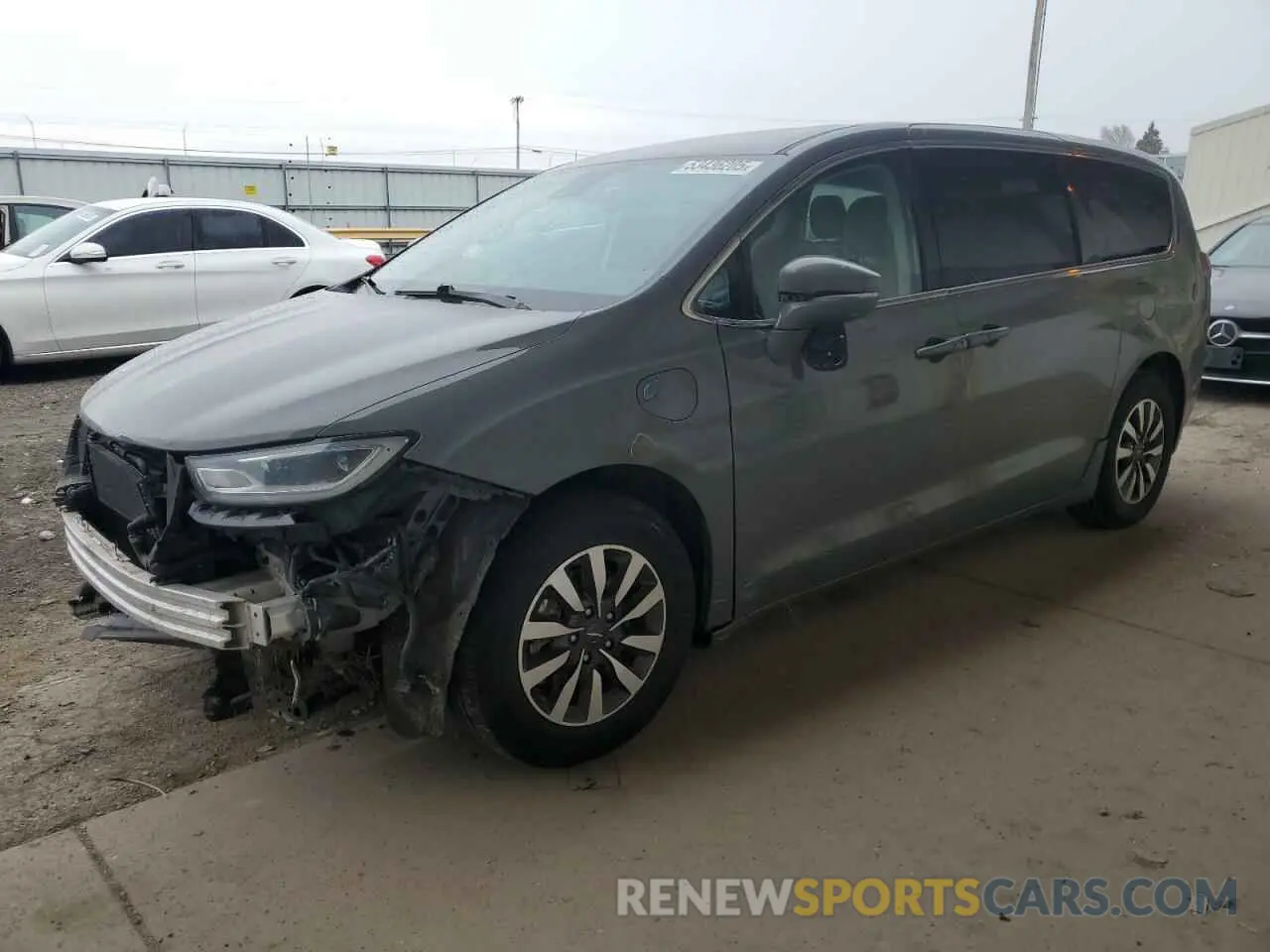 1 Фотография поврежденного автомобиля 2C4RC1L76NR121111 CHRYSLER PACIFICA 2022