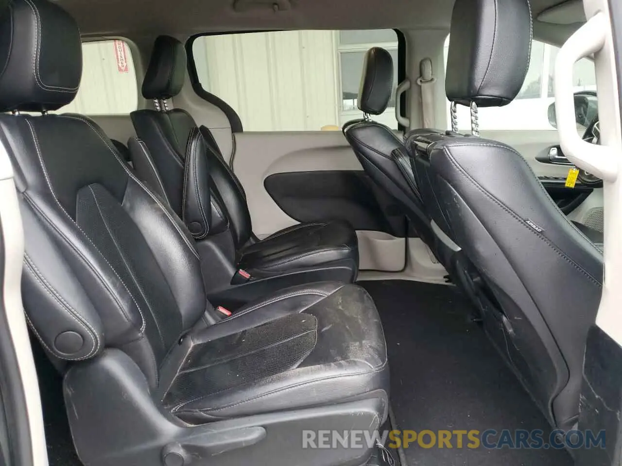 11 Фотография поврежденного автомобиля 2C4RC1L76NR121111 CHRYSLER PACIFICA 2022