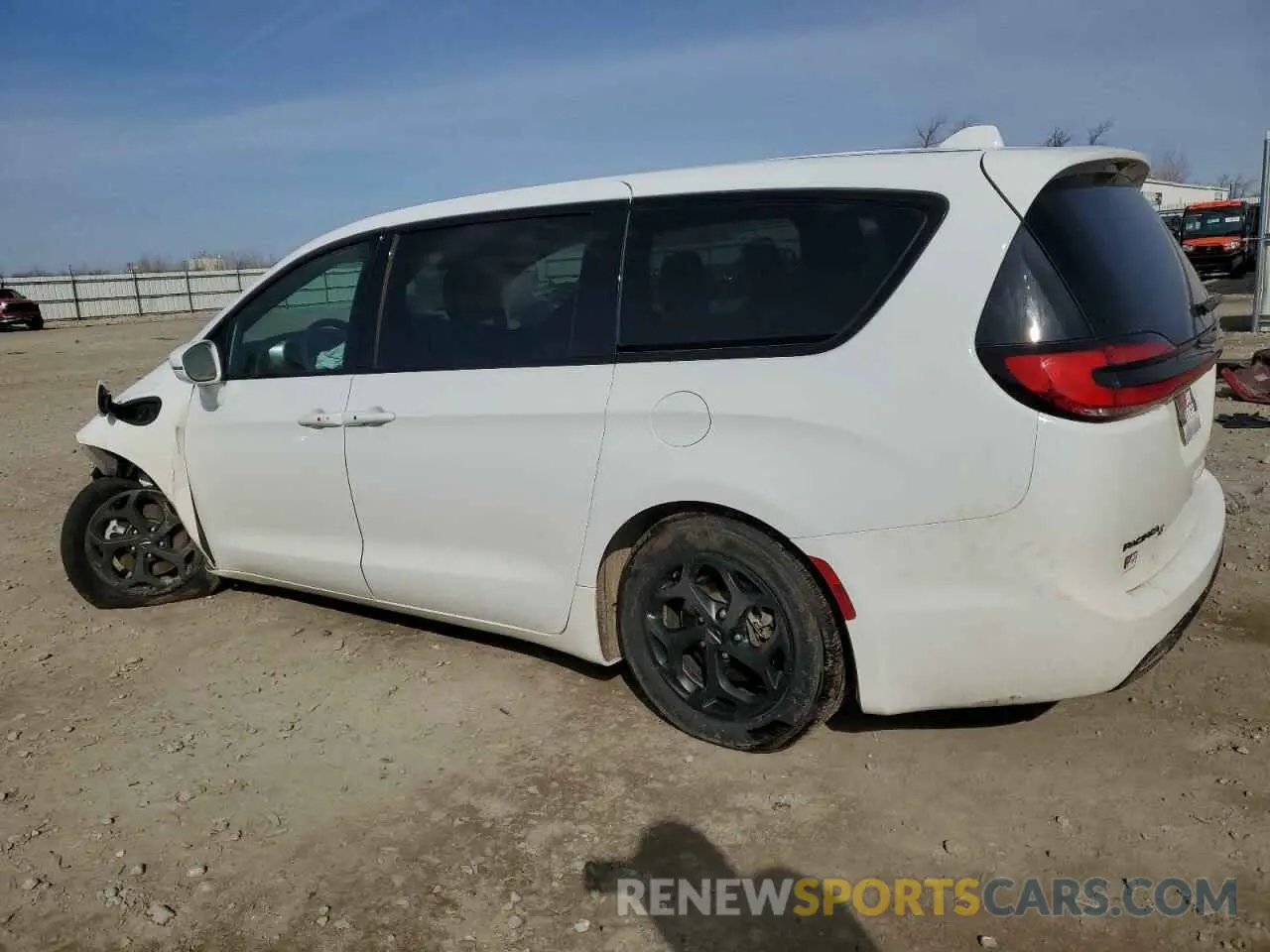 2 Photograph of a damaged car 2C4RC1L7XNR220806 CHRYSLER PACIFICA 2022