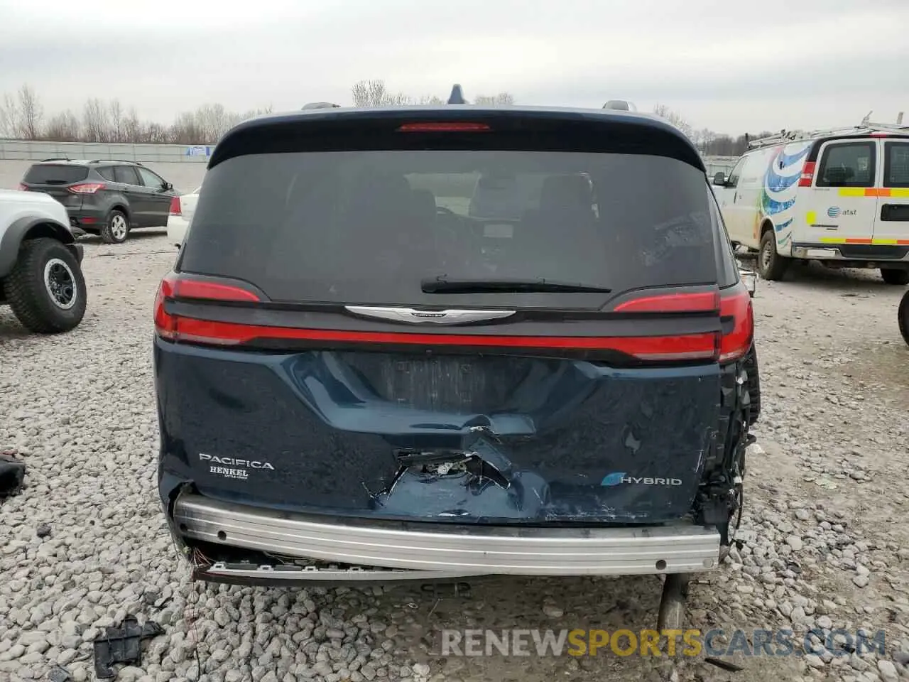 6 Photograph of a damaged car 2C4RC1N71NR189877 CHRYSLER PACIFICA 2022