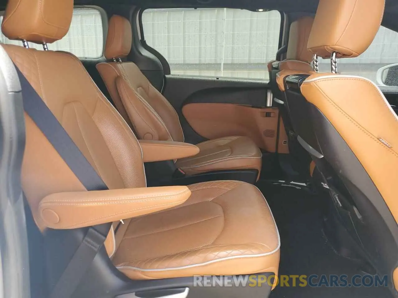 11 Фотография поврежденного автомобиля 2C4RC1N72NR224815 CHRYSLER PACIFICA 2022