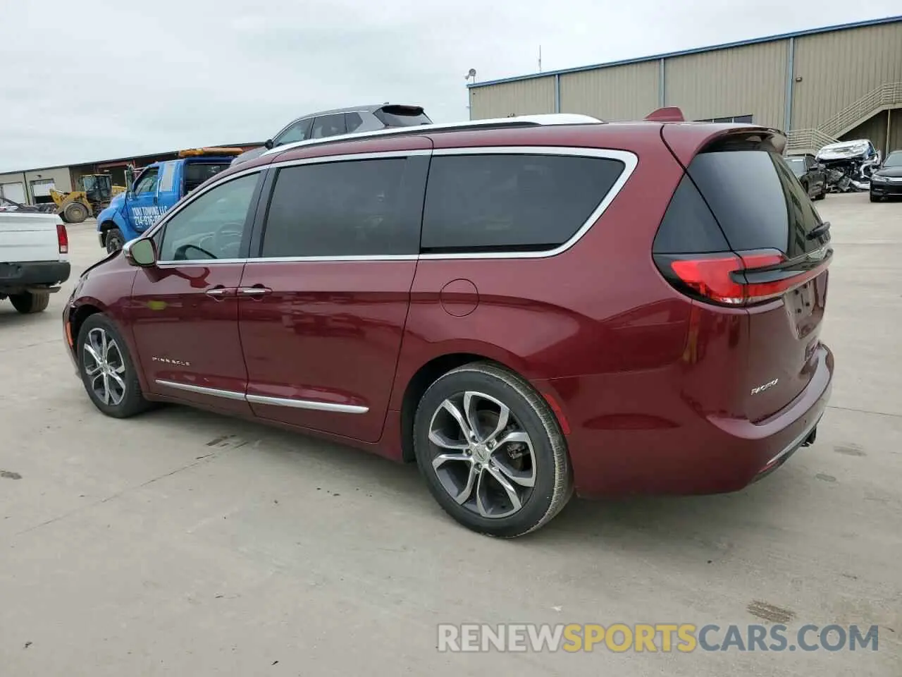 2 Photograph of a damaged car 2C4RC1PG0NR173358 CHRYSLER PACIFICA 2022
