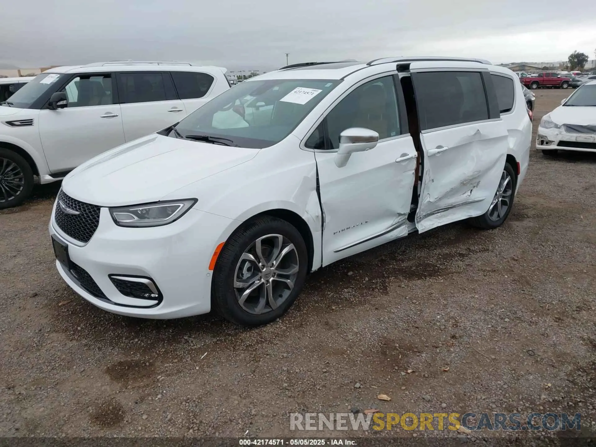2 Фотография поврежденного автомобиля 2C4RC1PG9NR139791 CHRYSLER PACIFICA 2022