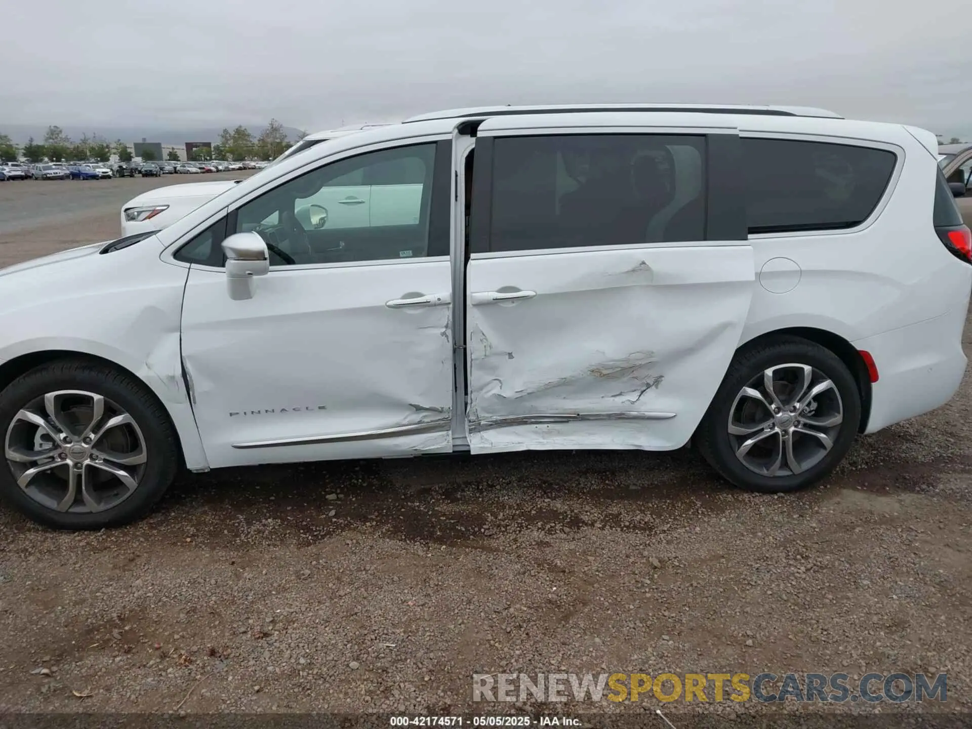 6 Фотография поврежденного автомобиля 2C4RC1PG9NR139791 CHRYSLER PACIFICA 2022