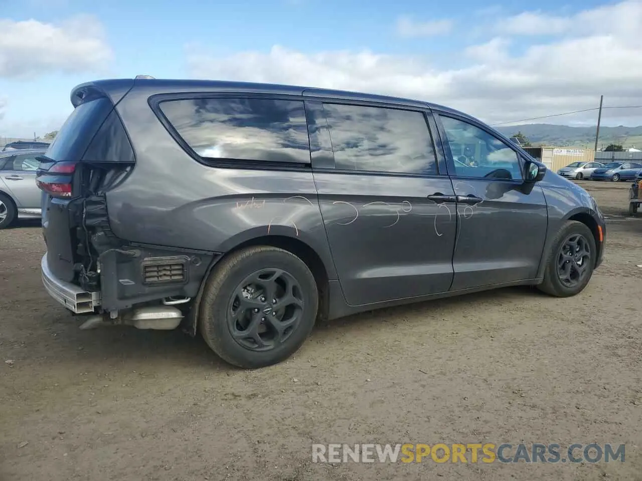 3 Фотография поврежденного автомобиля 2C4RC1S77NR208193 CHRYSLER PACIFICA 2022