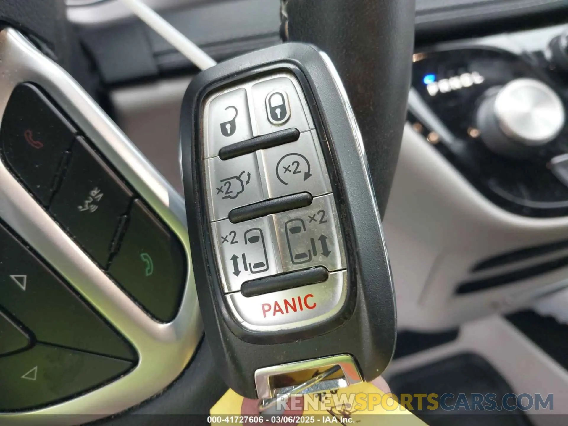 11 Фотография поврежденного автомобиля 2C4RC3BG6NR164599 CHRYSLER PACIFICA 2022