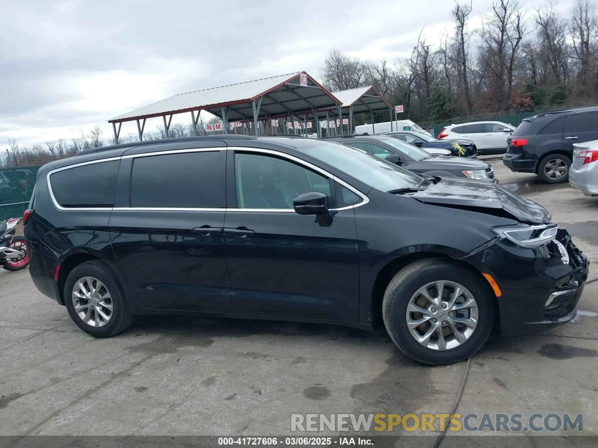 13 Фотография поврежденного автомобиля 2C4RC3BG6NR164599 CHRYSLER PACIFICA 2022
