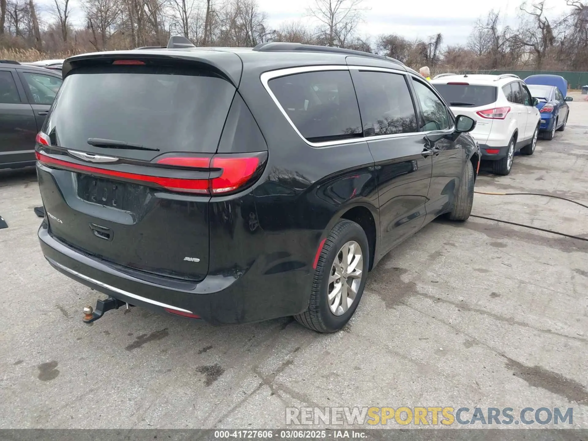 4 Фотография поврежденного автомобиля 2C4RC3BG6NR164599 CHRYSLER PACIFICA 2022