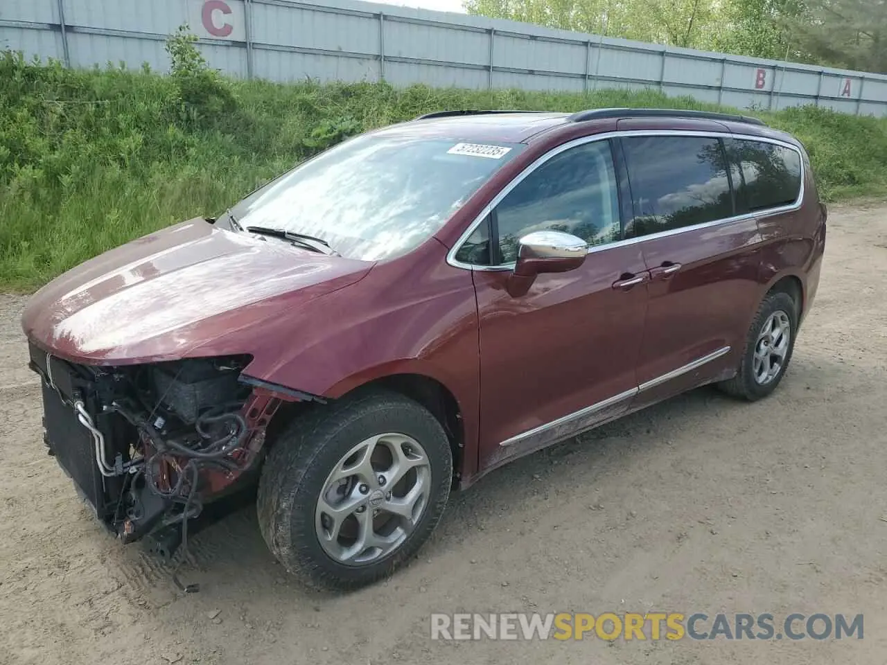 1 Photograph of a damaged car 2C4RC3GG1NR200689 CHRYSLER PACIFICA 2022