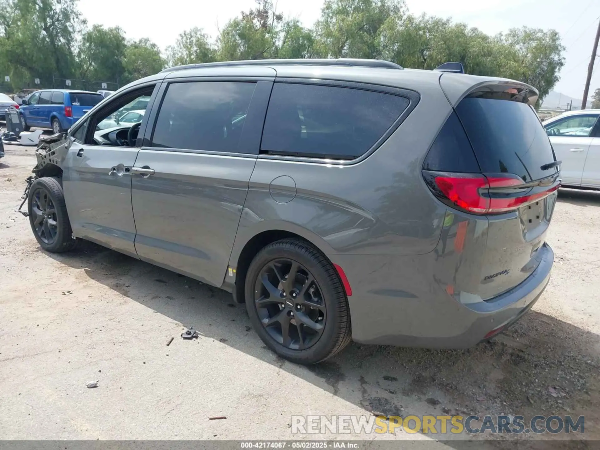 3 Photograph of a damaged car 2C4RC1BG0PR517961 CHRYSLER PACIFICA 2023