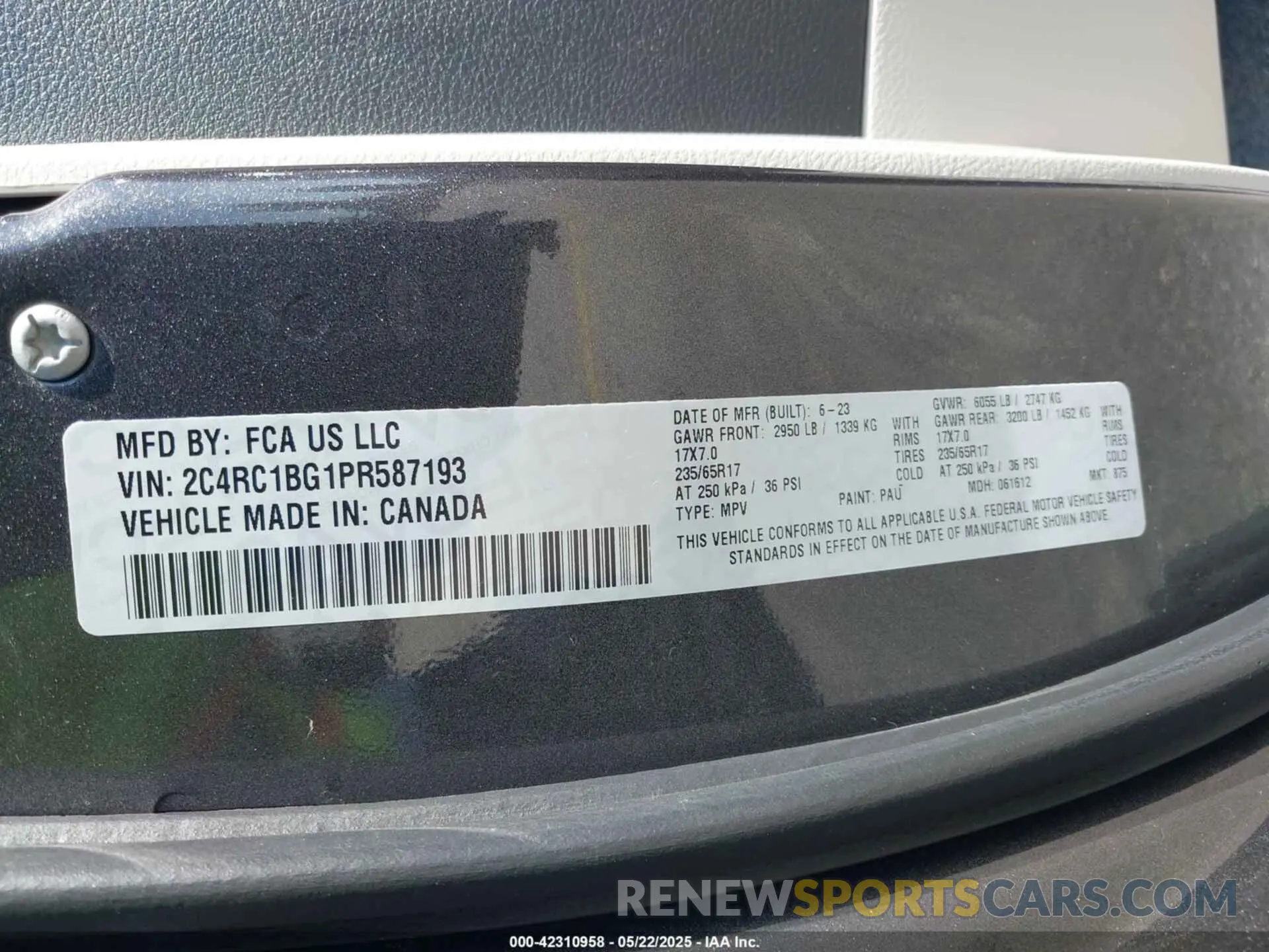 9 Фотография поврежденного автомобиля 2C4RC1BG1PR587193 CHRYSLER PACIFICA 2023