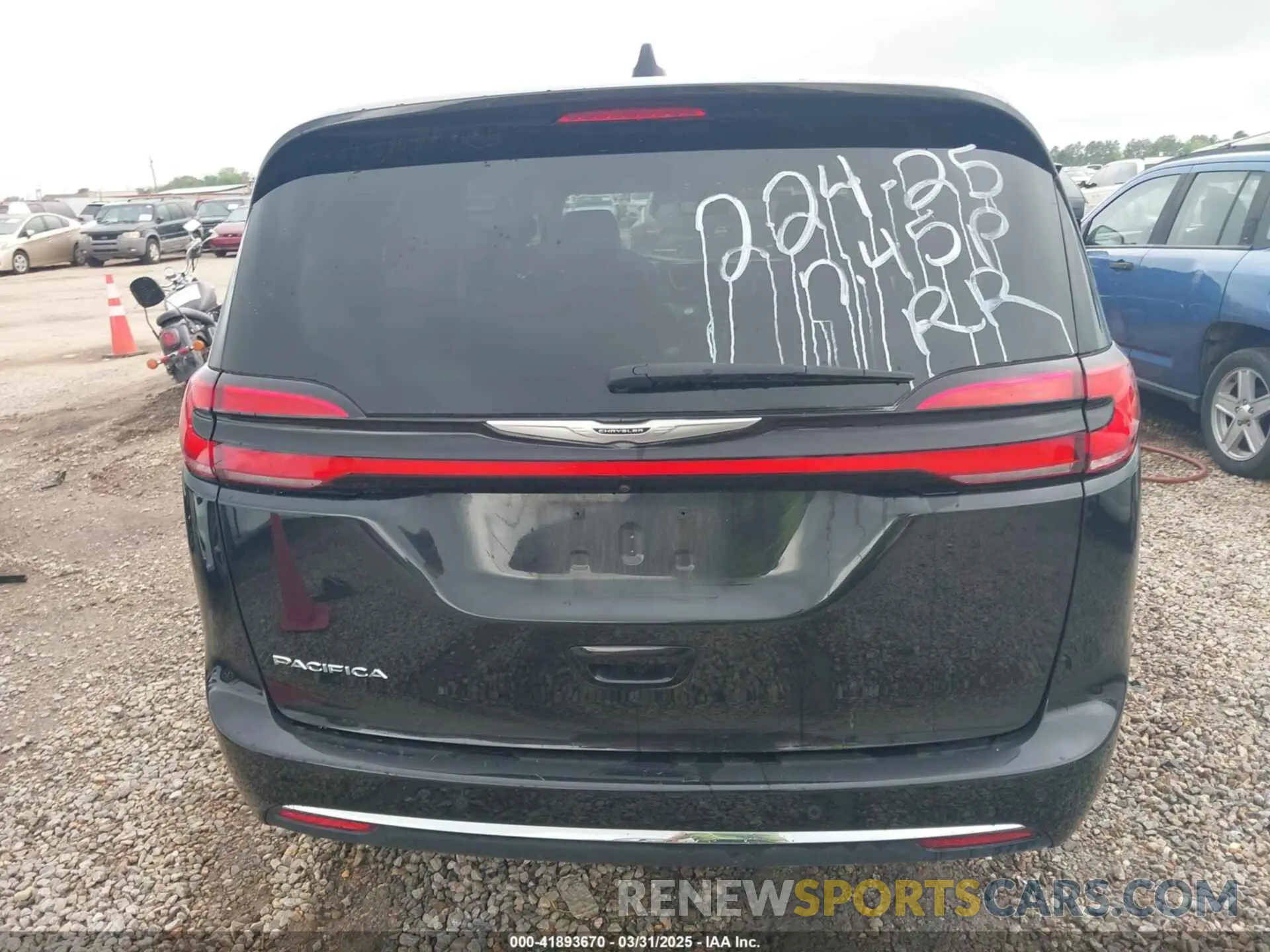 16 Photograph of a damaged car 2C4RC1BG1PR596847 CHRYSLER PACIFICA 2023