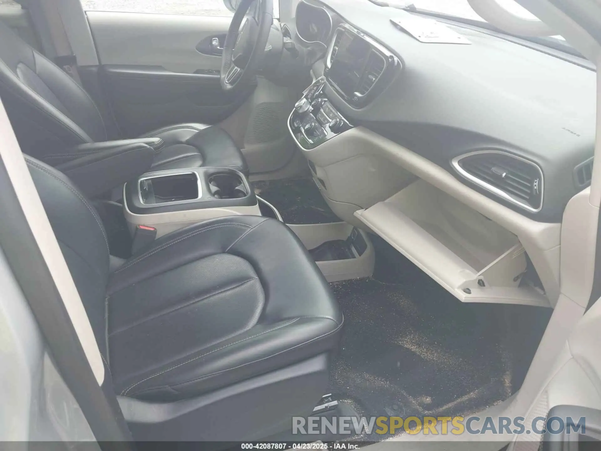 5 Фотография поврежденного автомобиля 2C4RC1BG1PR620094 CHRYSLER PACIFICA 2023