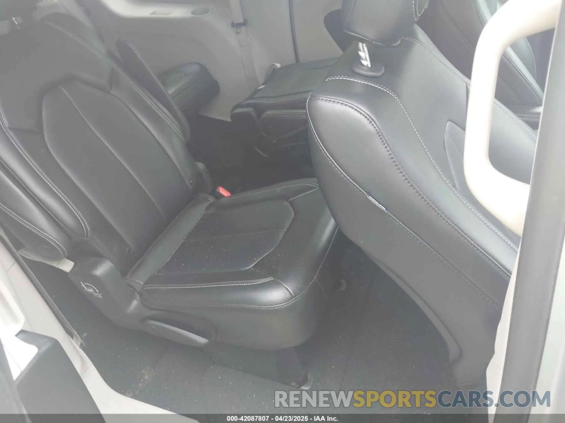 8 Фотография поврежденного автомобиля 2C4RC1BG1PR620094 CHRYSLER PACIFICA 2023