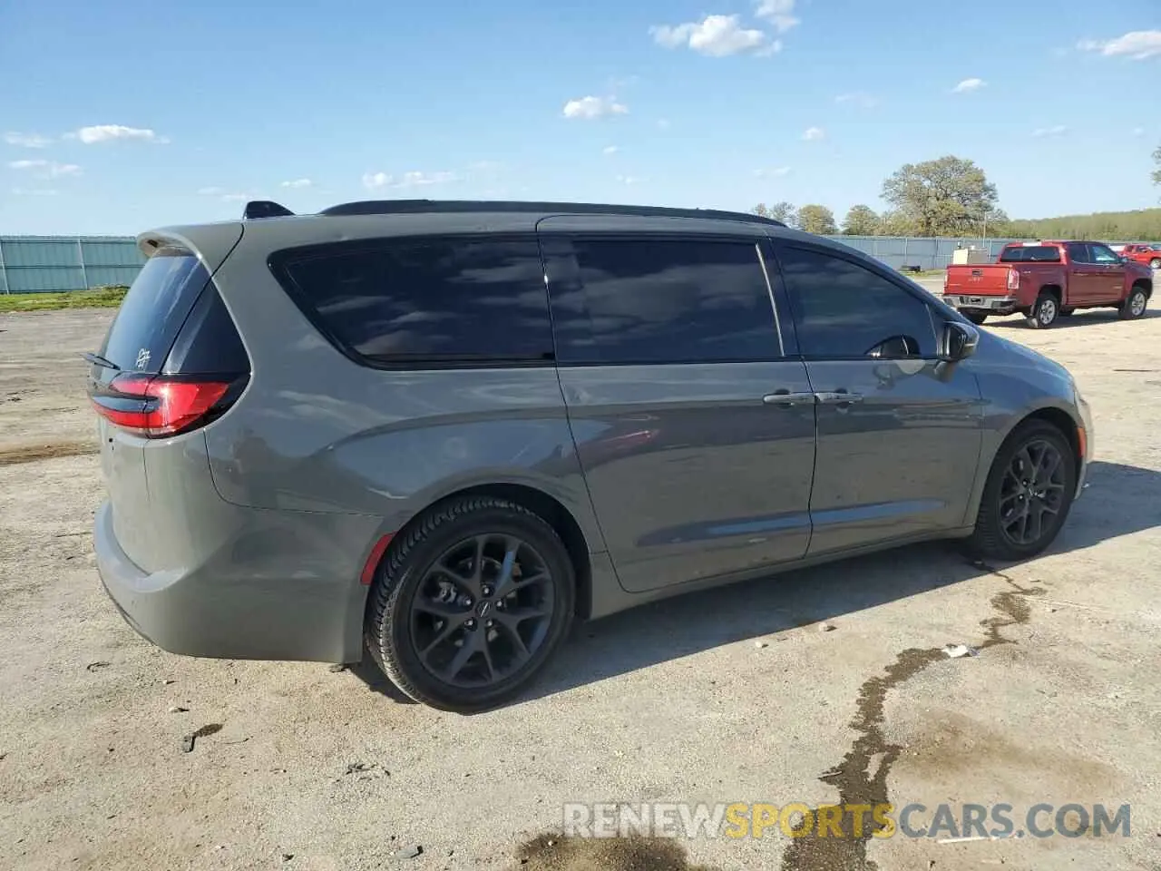 3 Photograph of a damaged car 2C4RC1BG2PR509425 CHRYSLER PACIFICA 2023