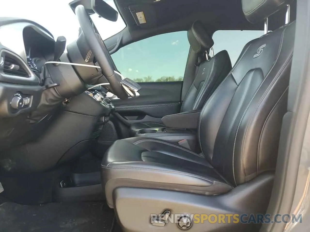 7 Photograph of a damaged car 2C4RC1BG2PR509425 CHRYSLER PACIFICA 2023
