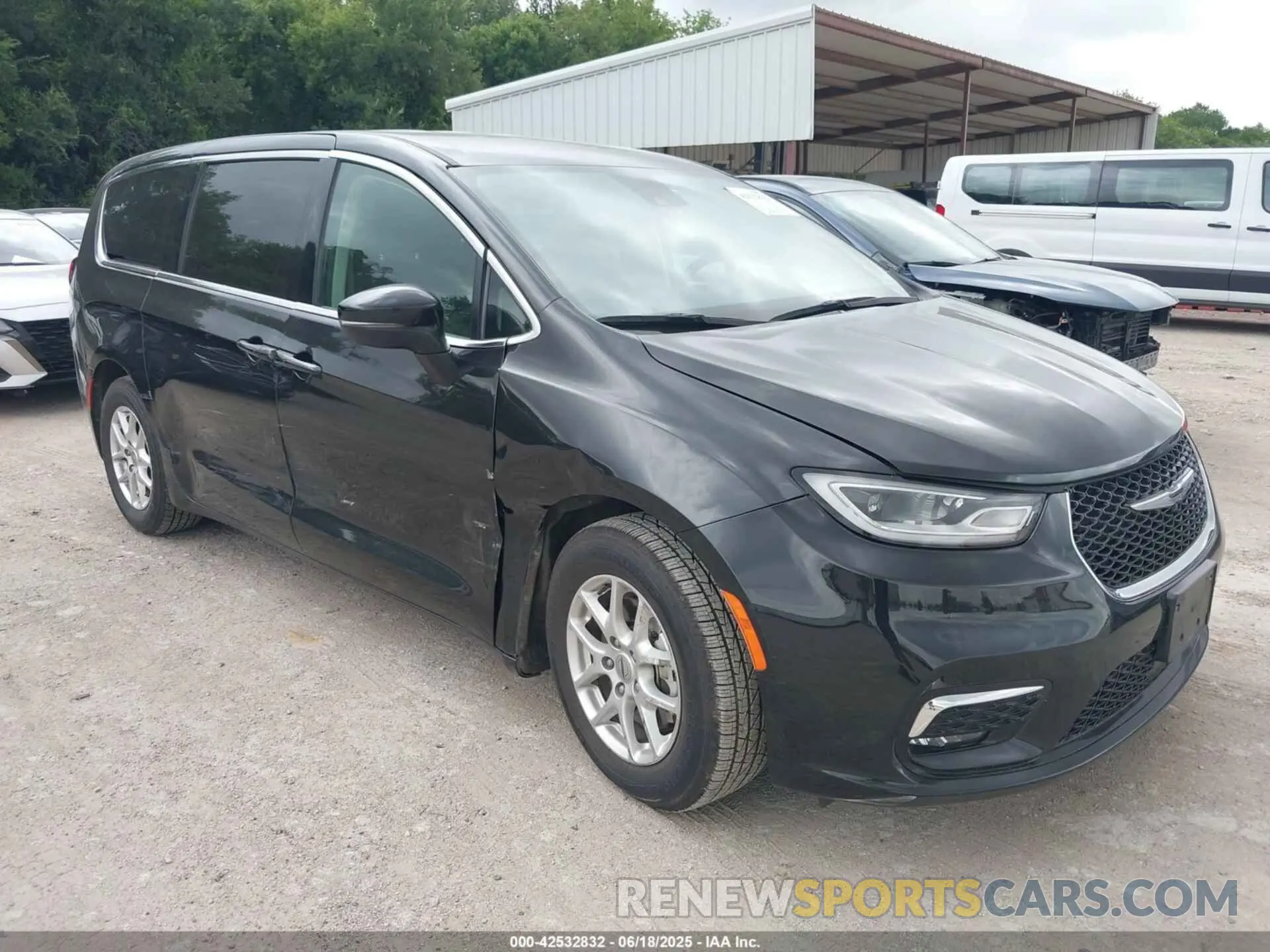 1 Photograph of a damaged car 2C4RC1BG2PR560147 CHRYSLER PACIFICA 2023