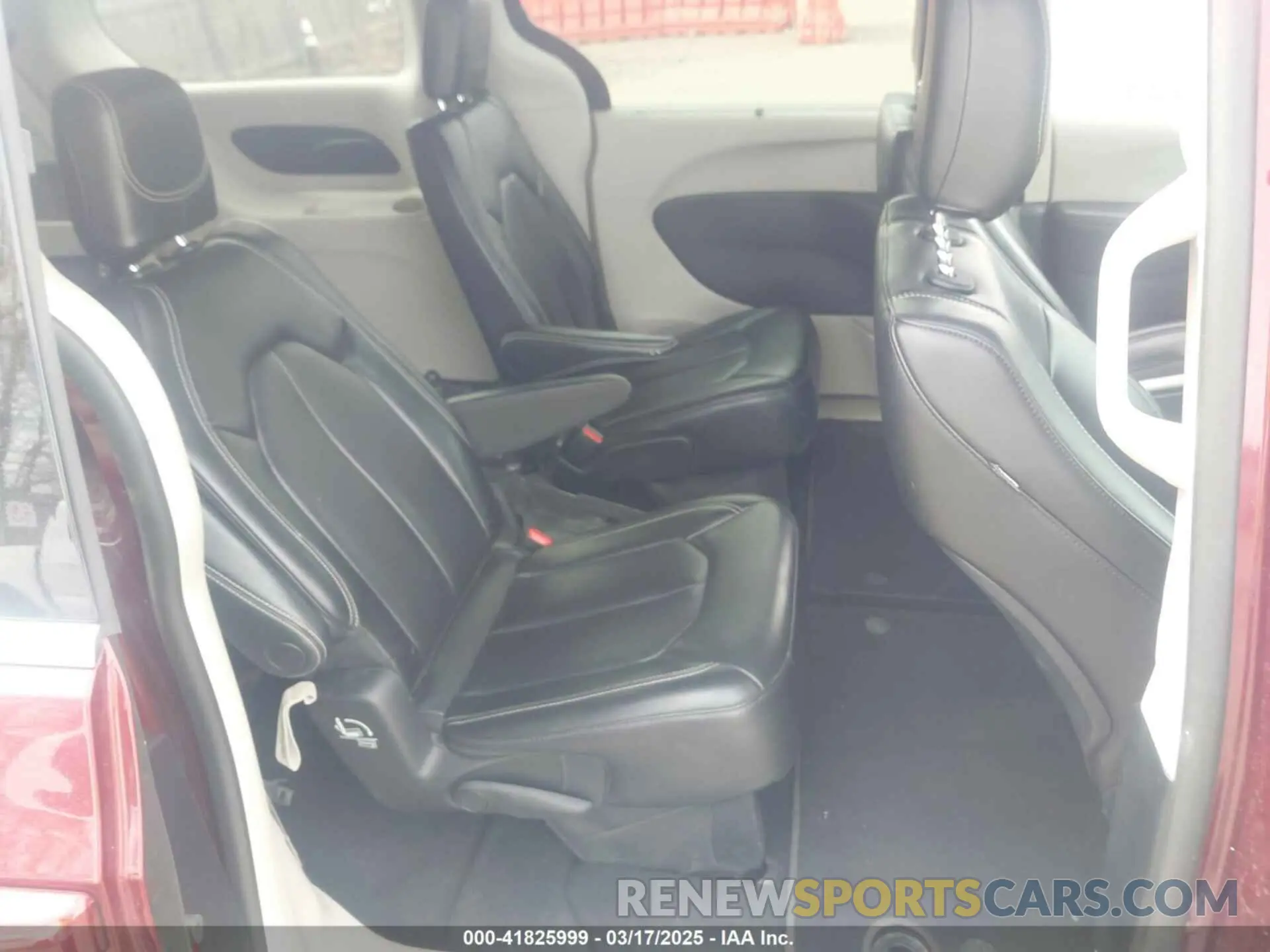 8 Фотография поврежденного автомобиля 2C4RC1BG2PR566692 CHRYSLER PACIFICA 2023