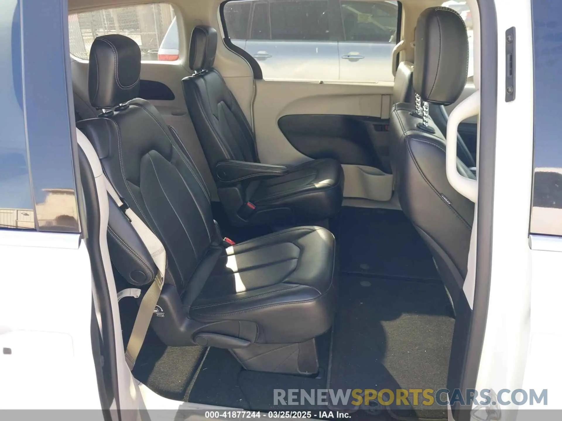 8 Фотография поврежденного автомобиля 2C4RC1BG3PR587146 CHRYSLER PACIFICA 2023