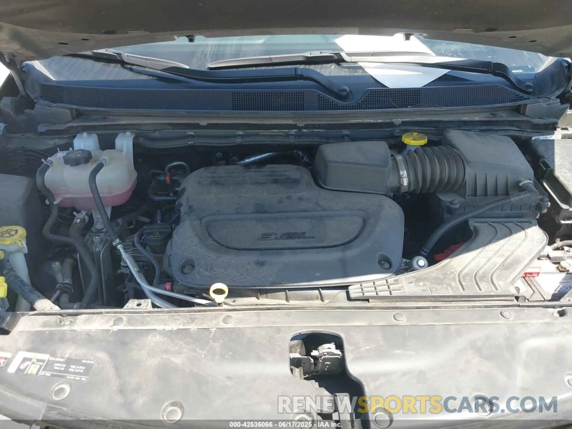 10 Фотография поврежденного автомобиля 2C4RC1BG3PR597465 CHRYSLER PACIFICA 2023