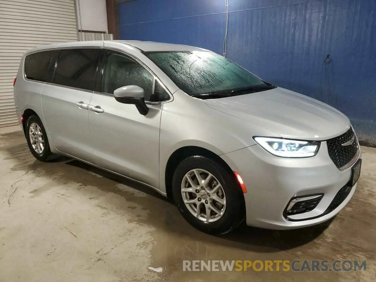 4 Фотография поврежденного автомобиля 2C4RC1BG3PR623966 CHRYSLER PACIFICA 2023