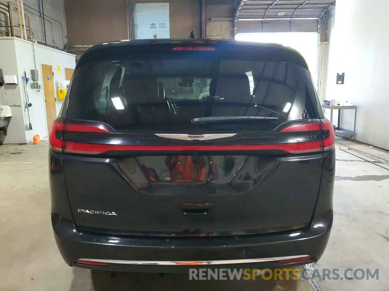 6 Фотография поврежденного автомобиля 2C4RC1BG3PR627824 CHRYSLER PACIFICA 2023
