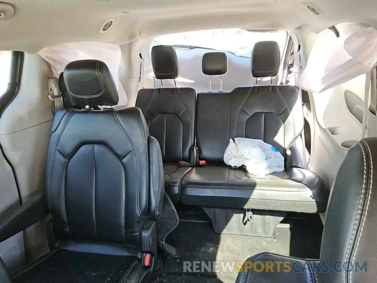 10 Фотография поврежденного автомобиля 2C4RC1BG4PR520488 CHRYSLER PACIFICA 2023