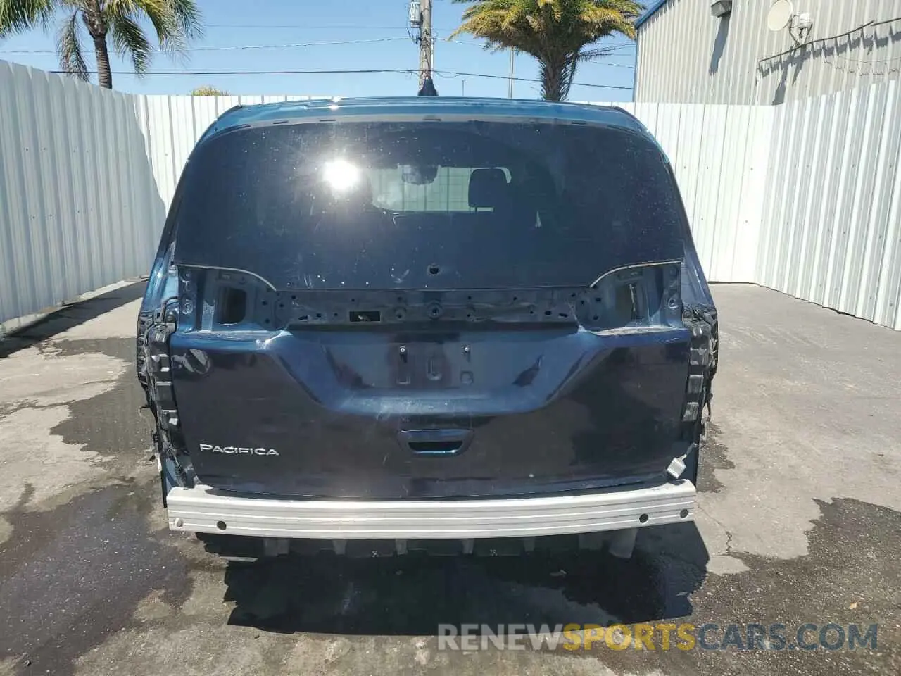 6 Фотография поврежденного автомобиля 2C4RC1BG4PR574258 CHRYSLER PACIFICA 2023