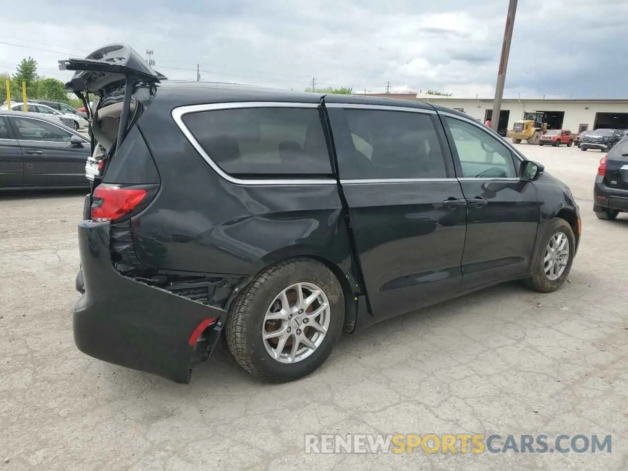 3 Photograph of a damaged car 2C4RC1BG4PR621126 CHRYSLER PACIFICA 2023