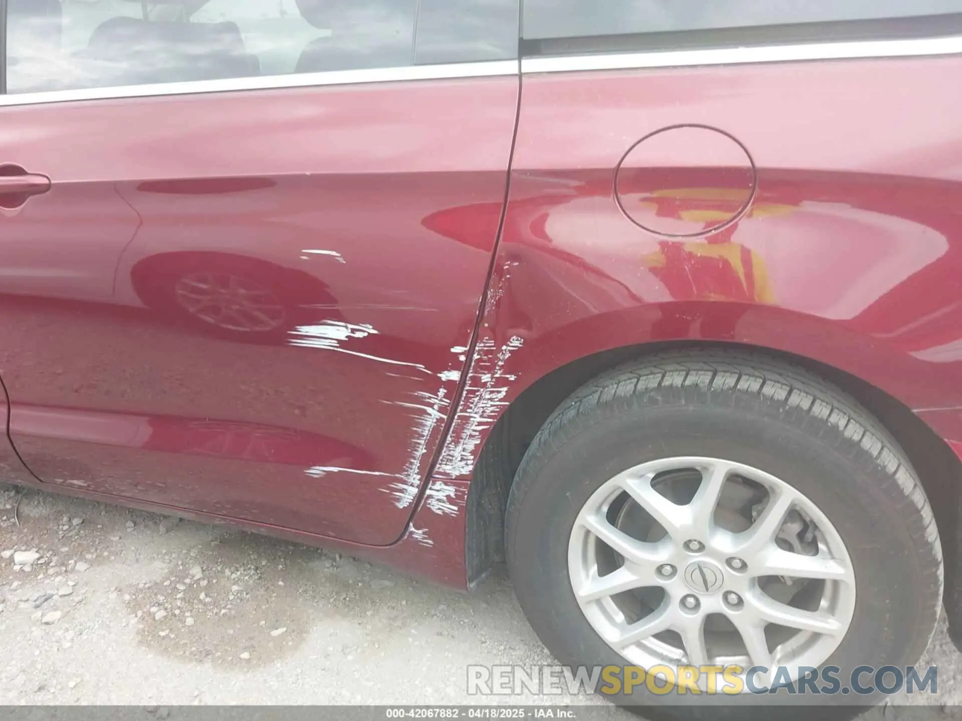 6 Photograph of a damaged car 2C4RC1BG5PR578223 CHRYSLER PACIFICA 2023