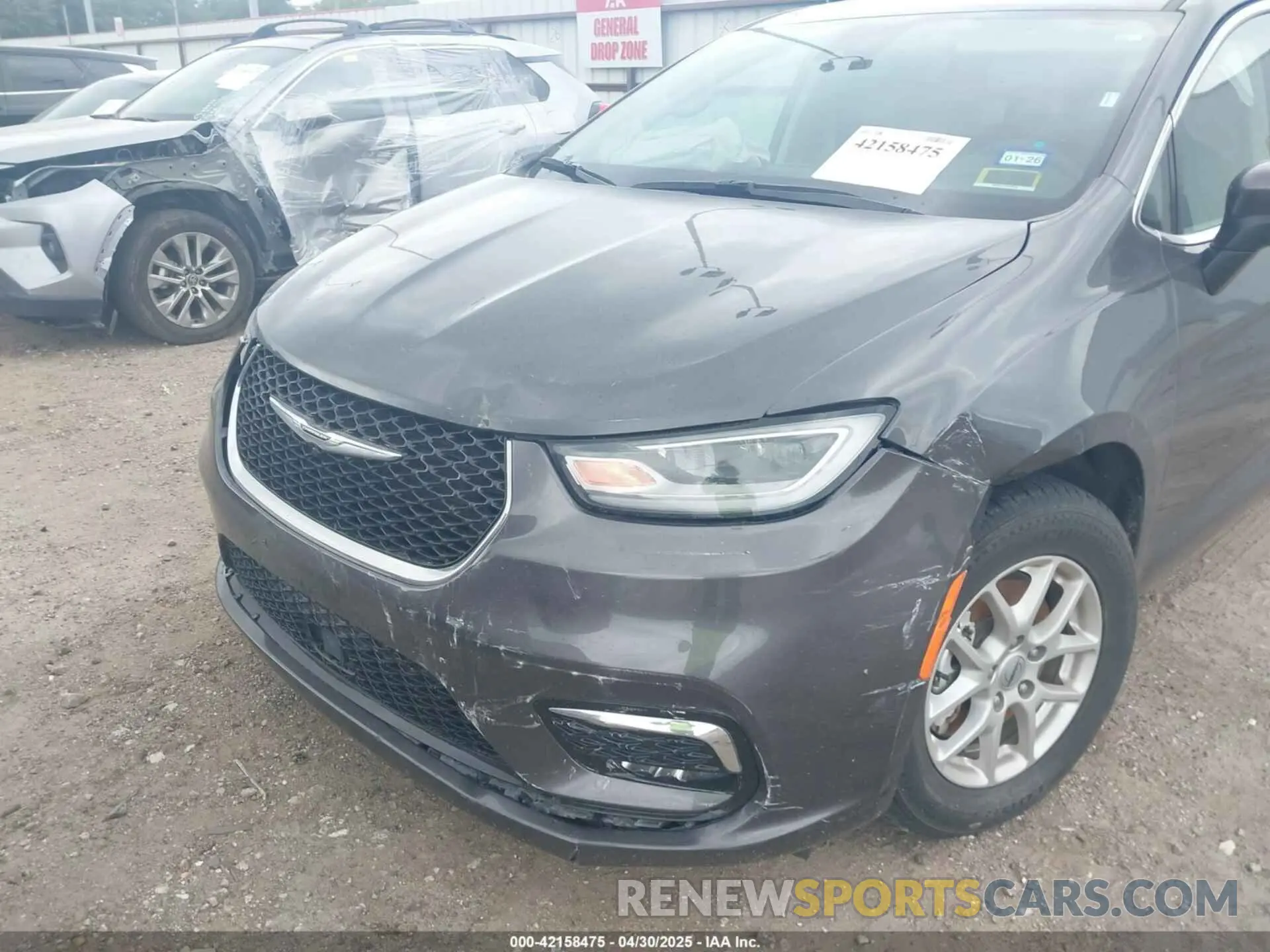 6 Photograph of a damaged car 2C4RC1BG5PR602455 CHRYSLER PACIFICA 2023
