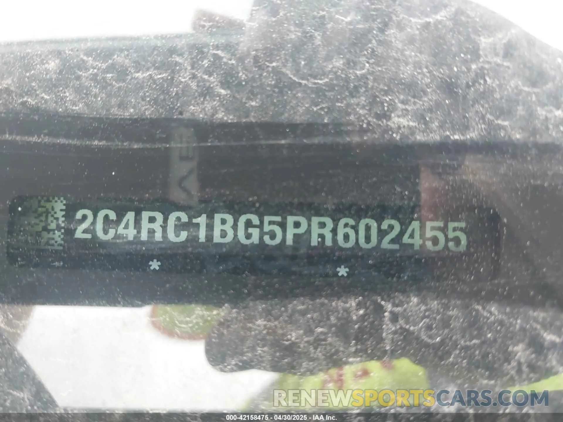 9 Photograph of a damaged car 2C4RC1BG5PR602455 CHRYSLER PACIFICA 2023