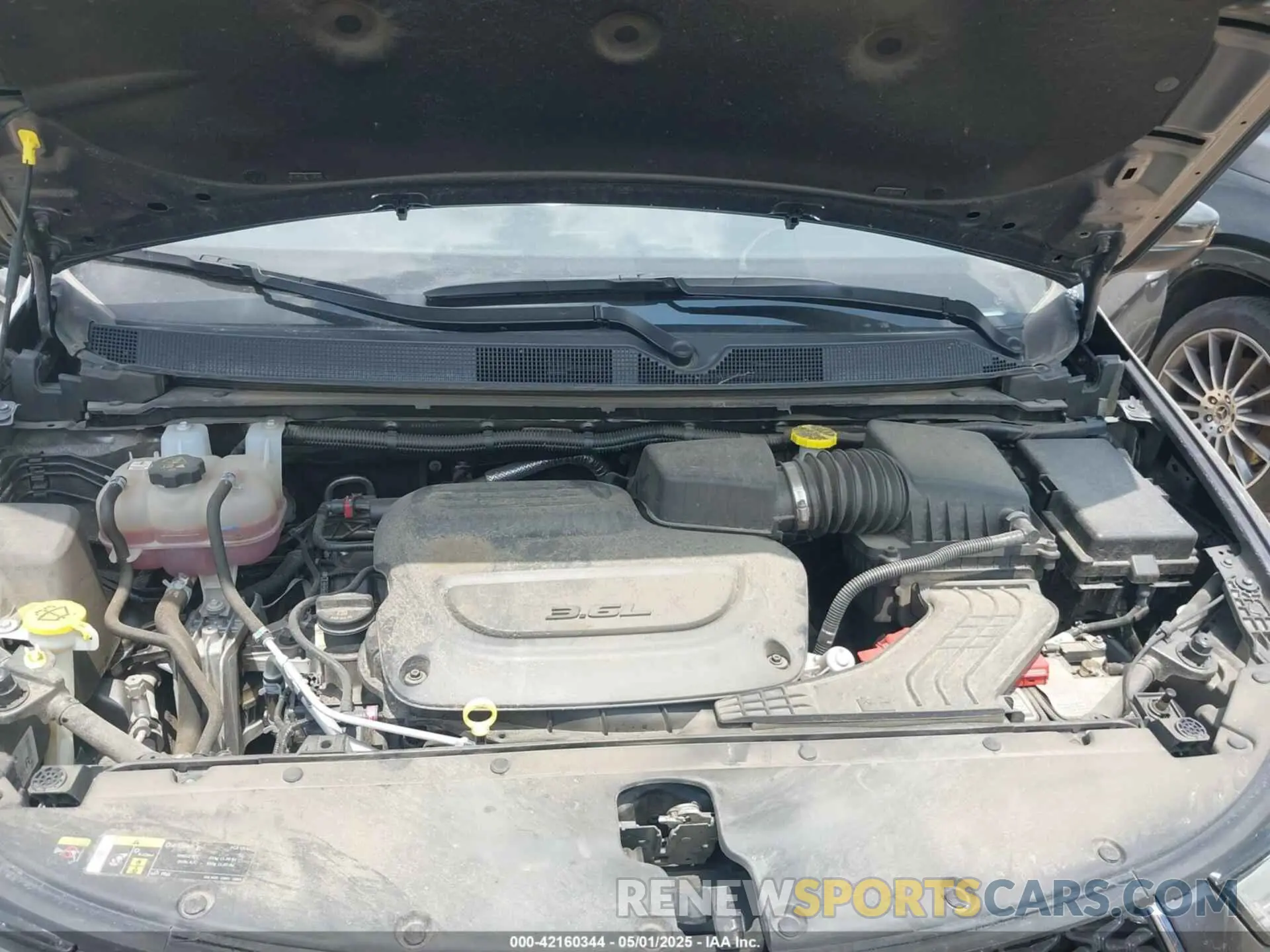 10 Photograph of a damaged car 2C4RC1BG6PR546509 CHRYSLER PACIFICA 2023