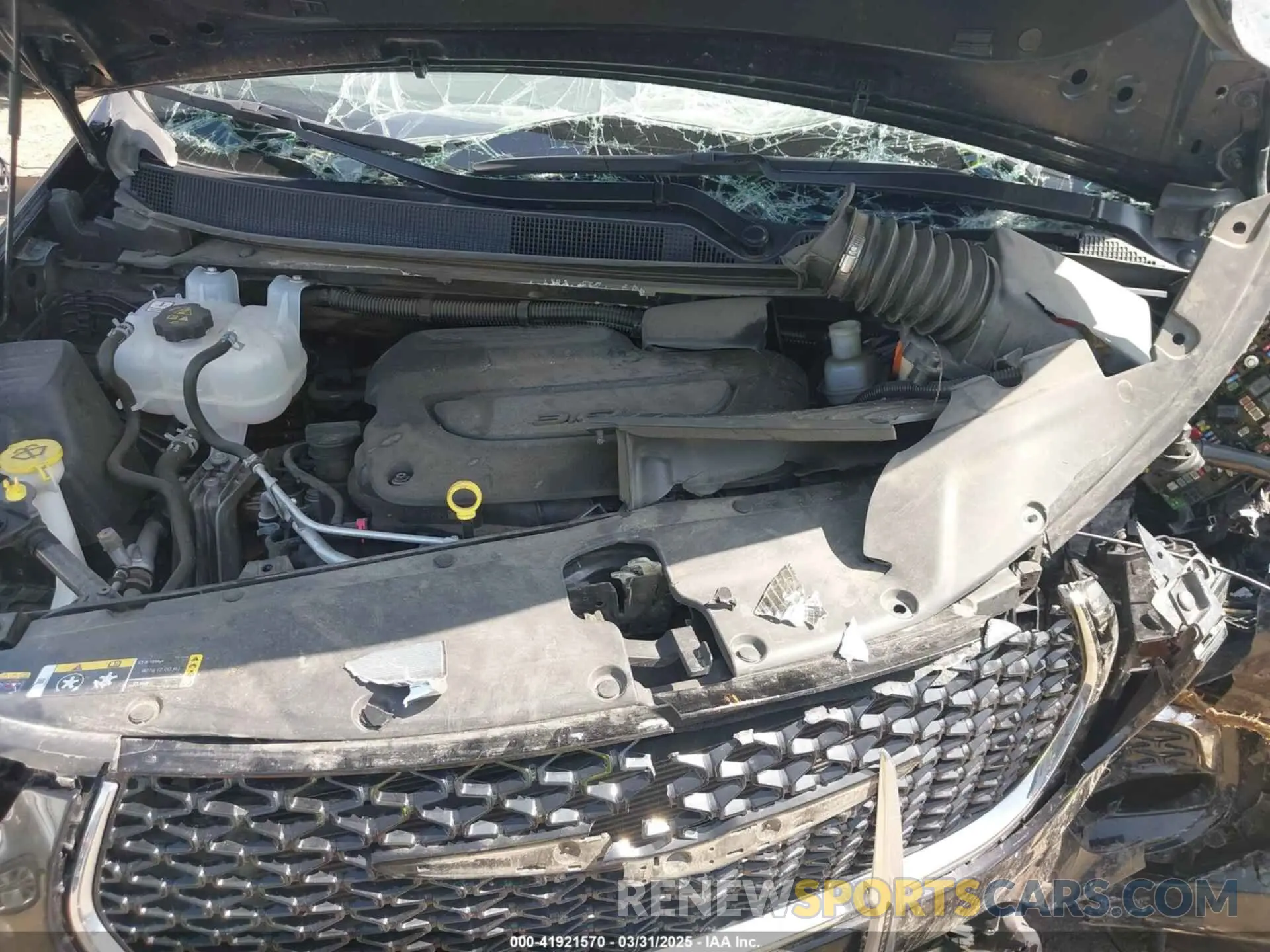 10 Photograph of a damaged car 2C4RC1BG6PR567344 CHRYSLER PACIFICA 2023