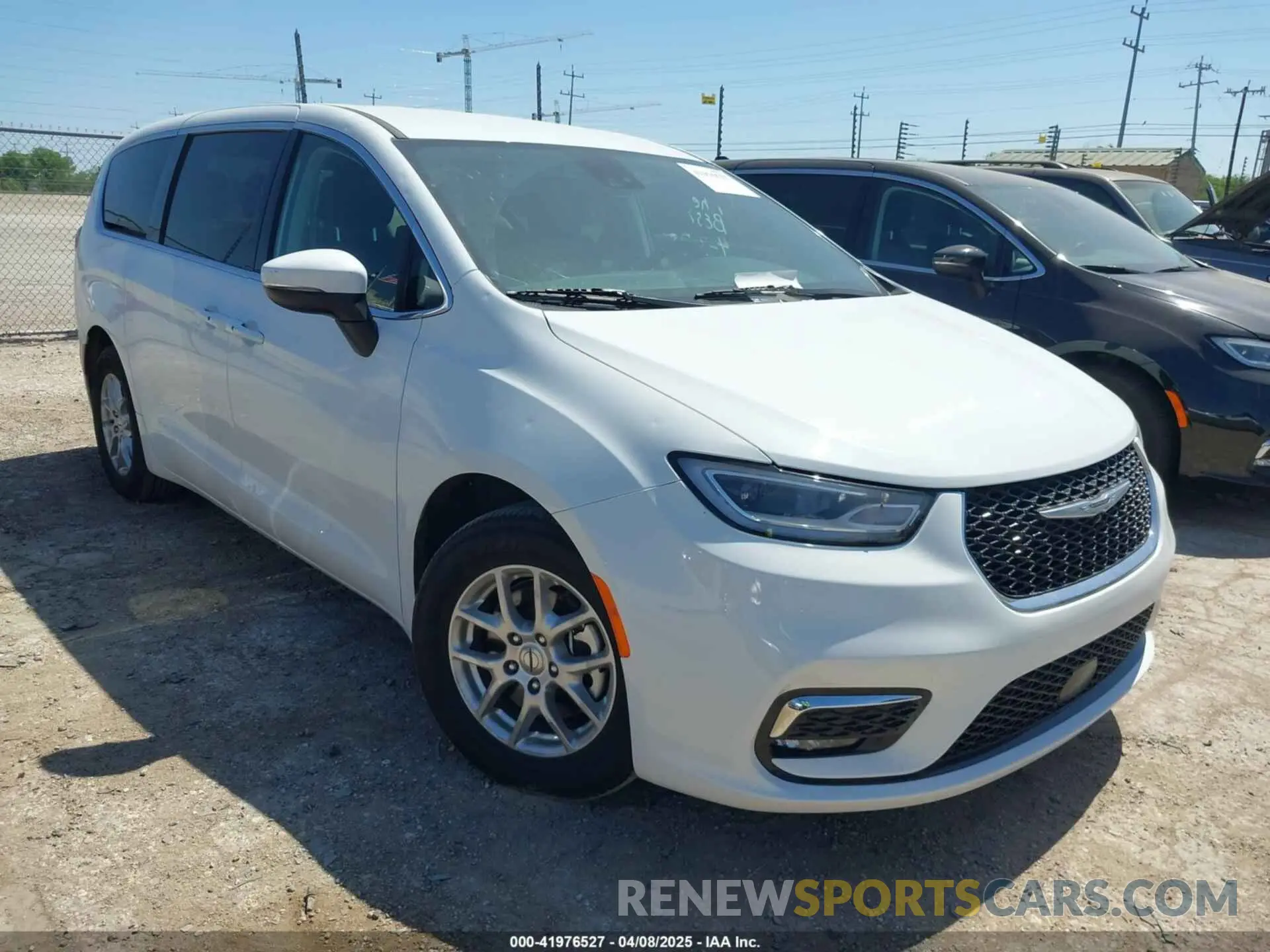 1 Фотография поврежденного автомобиля 2C4RC1BG6PR581390 CHRYSLER PACIFICA 2023