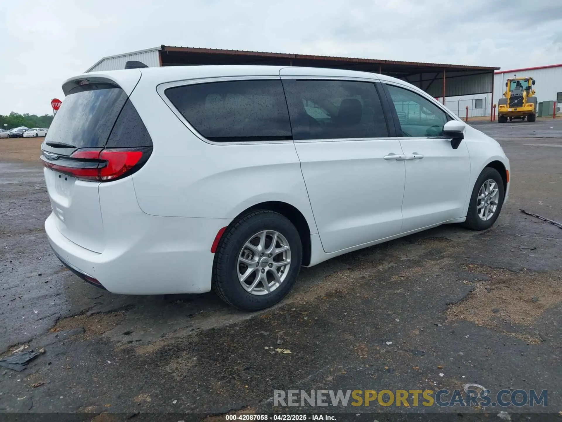 4 Фотография поврежденного автомобиля 2C4RC1BG6PR591319 CHRYSLER PACIFICA 2023