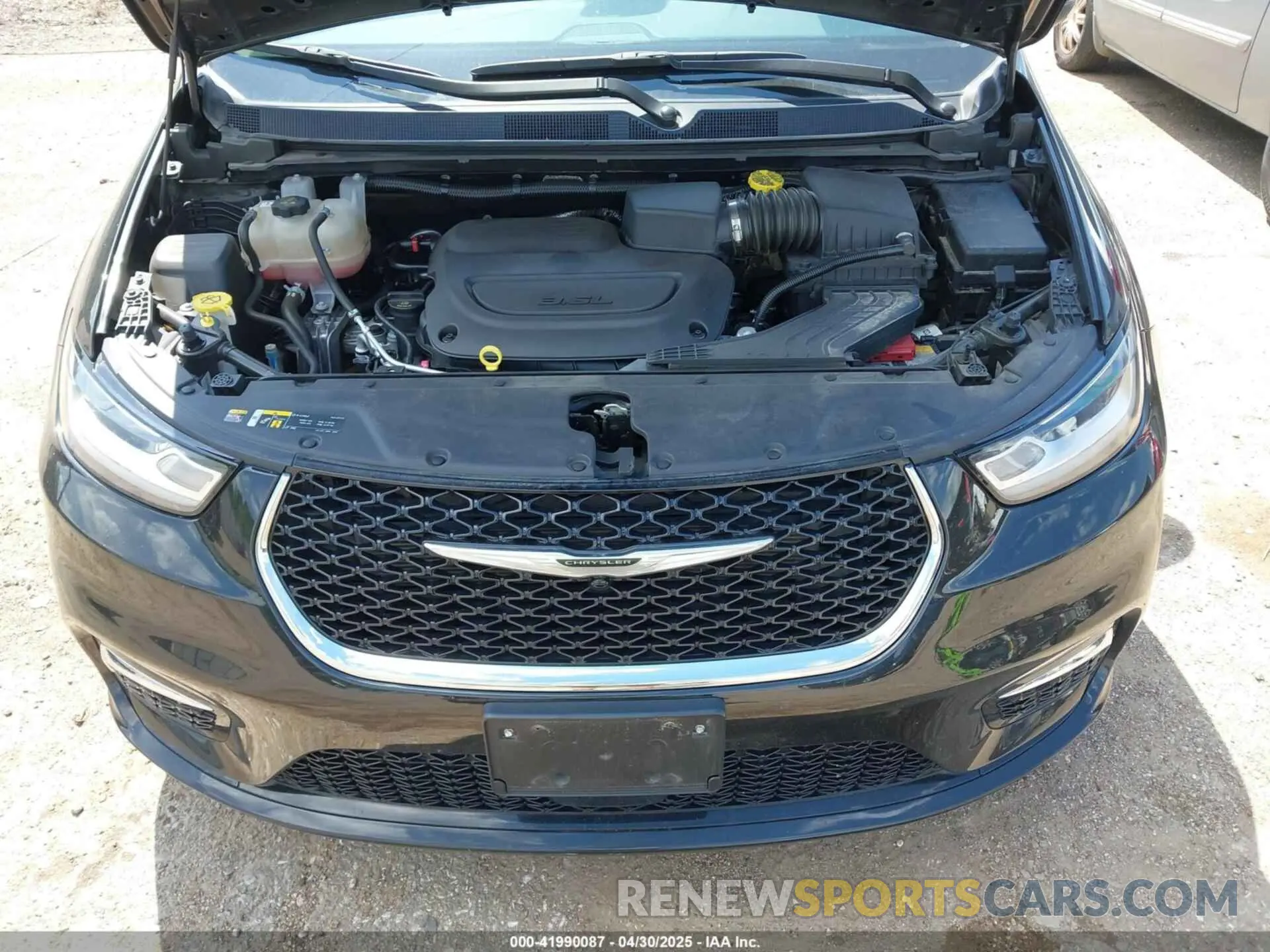 10 Фотография поврежденного автомобиля 2C4RC1BG6PR627333 CHRYSLER PACIFICA 2023
