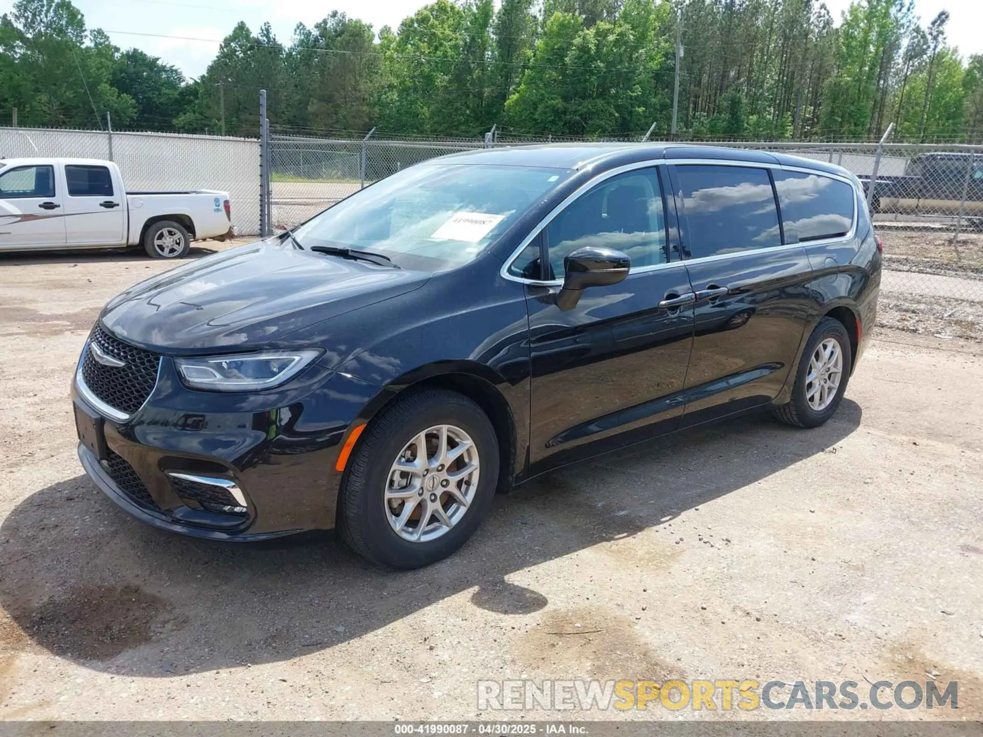 2 Фотография поврежденного автомобиля 2C4RC1BG6PR627333 CHRYSLER PACIFICA 2023