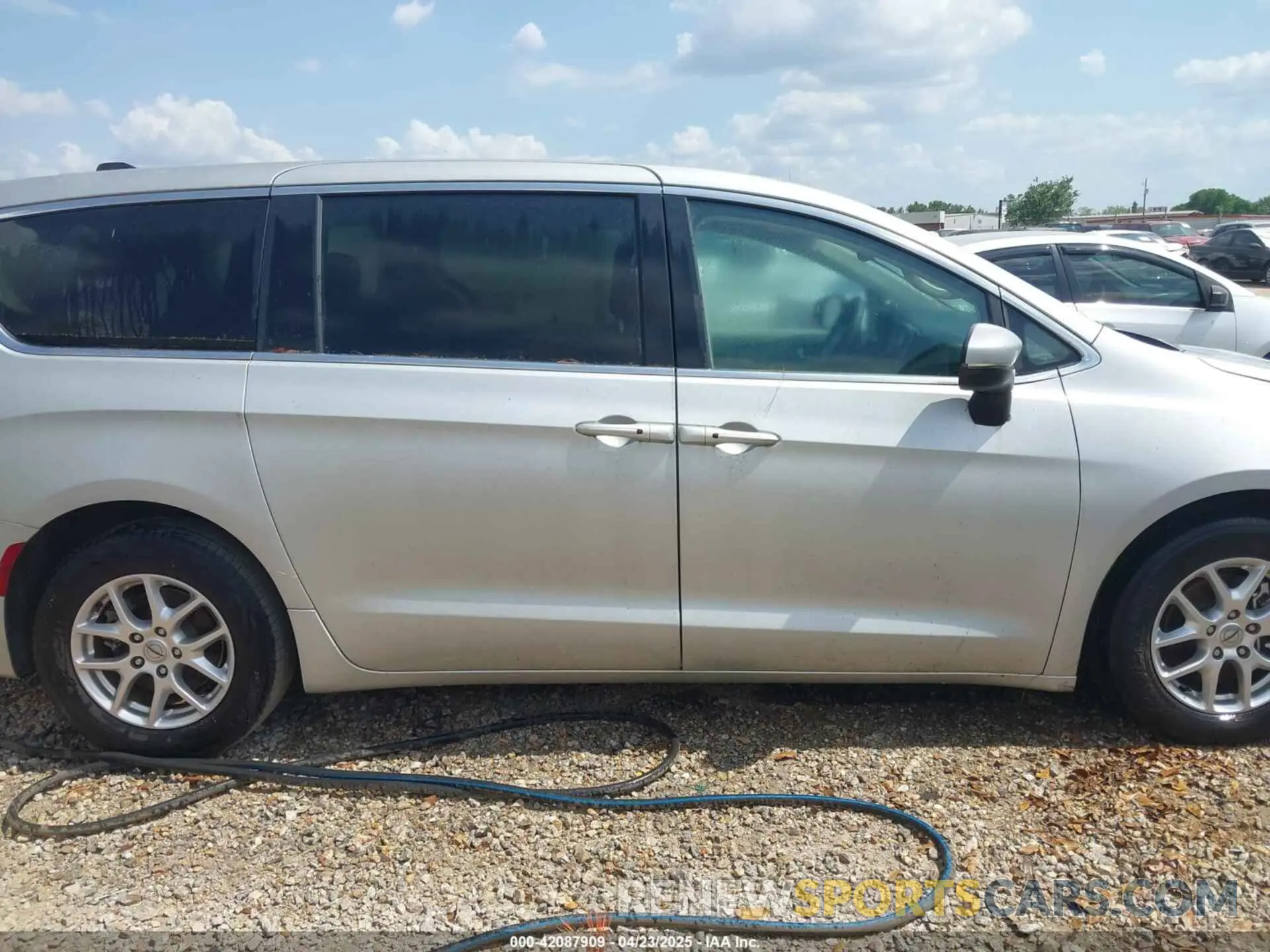 12 Фотография поврежденного автомобиля 2C4RC1BG7PR521232 CHRYSLER PACIFICA 2023