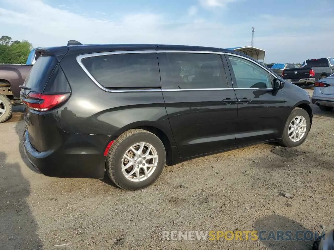 3 Photograph of a damaged car 2C4RC1BG7PR524163 CHRYSLER PACIFICA 2023