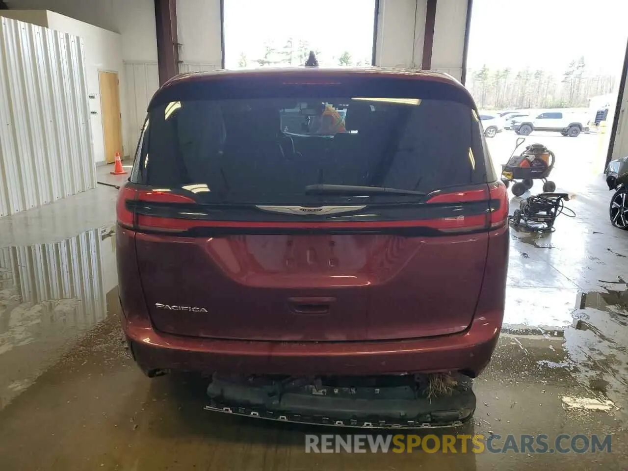 6 Фотография поврежденного автомобиля 2C4RC1BG7PR566946 CHRYSLER PACIFICA 2023